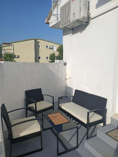 G&S Apartment Tribunj  Exterior photo